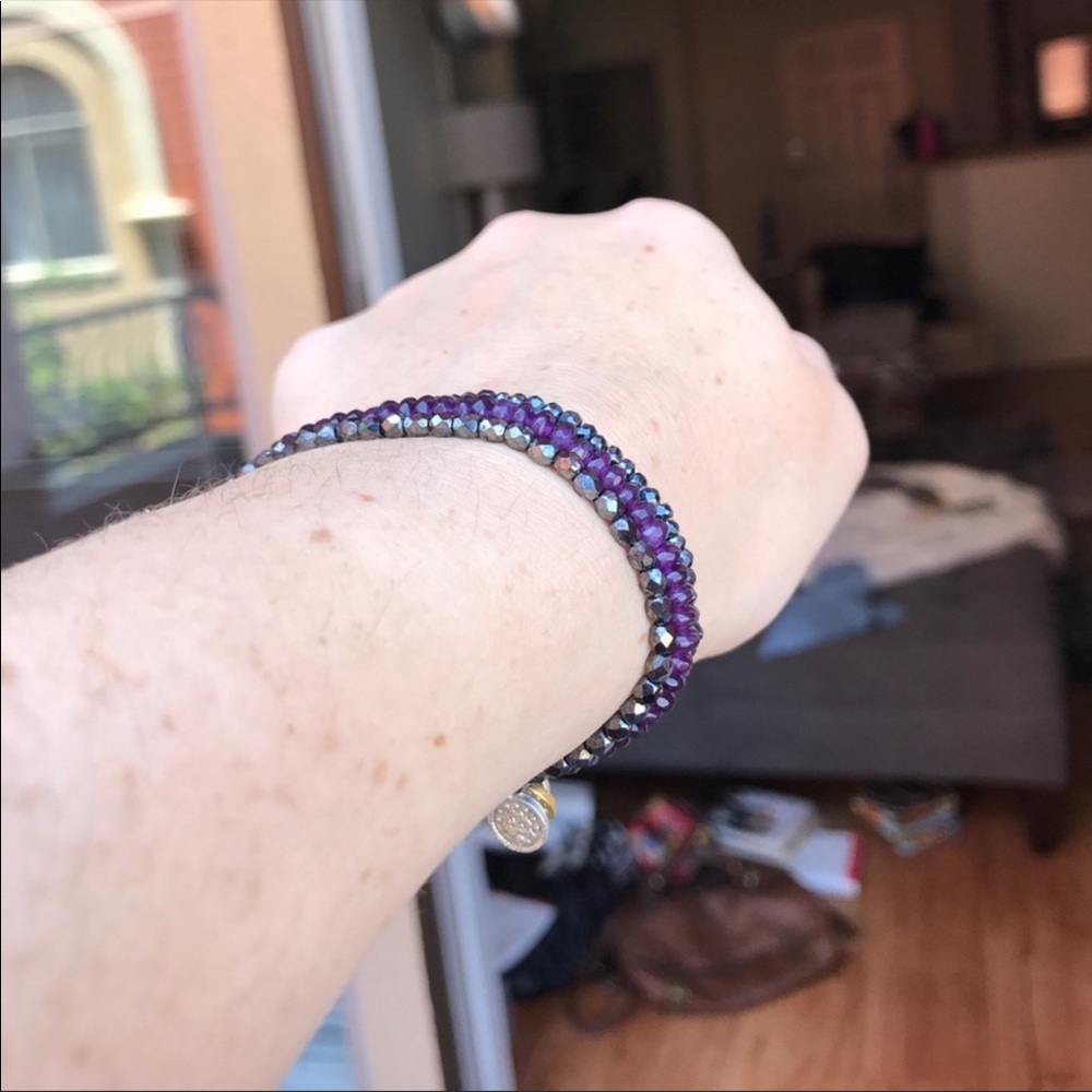 Coon charm beaded stretch bracelet - Picture 8 of 12